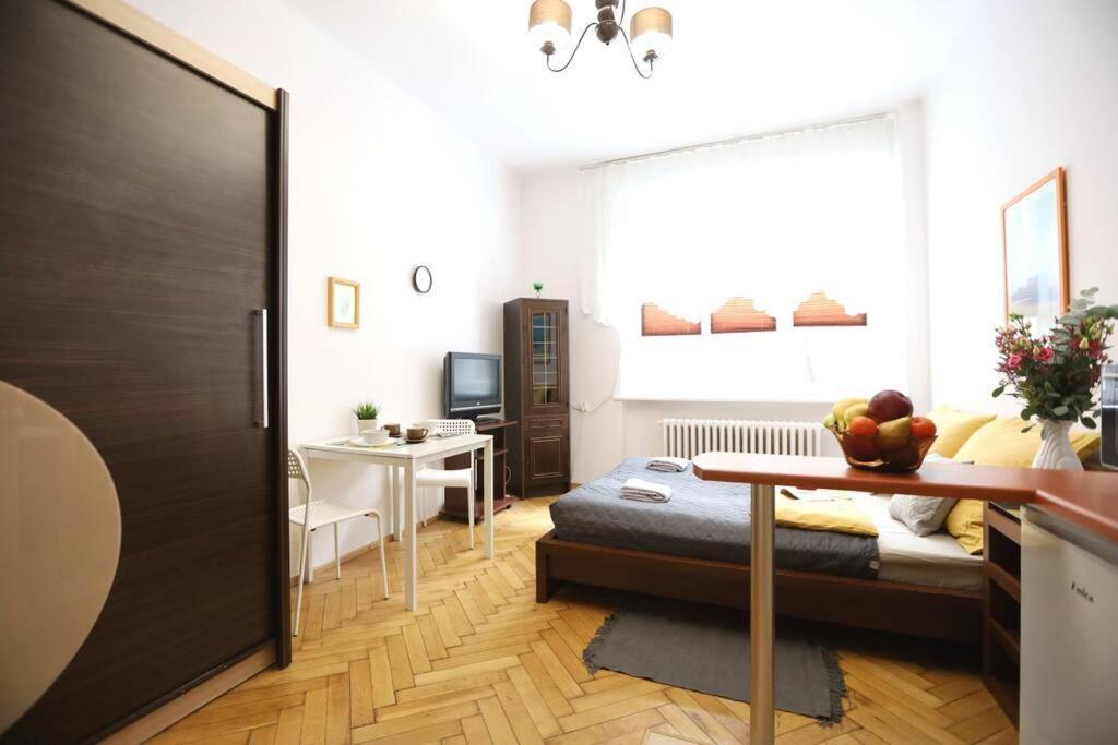 Batorego Cosy Apartment Красков Екстериор снимка